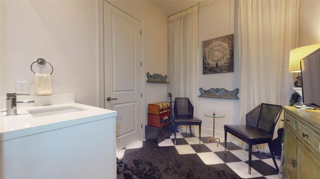 1409 Post Oak Blvd 902, Houston, TX 77056