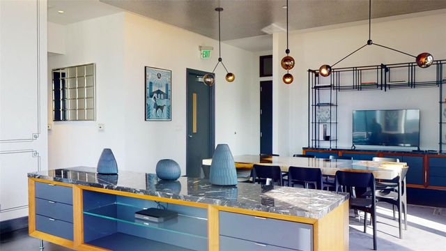 1409 Post Oak Blvd 902, Houston, TX 77056