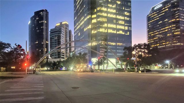 1409 Post Oak Blvd 902, Houston, TX 77056