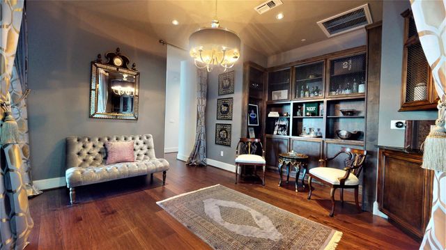 1409 Post Oak Blvd 902, Houston, TX 77056