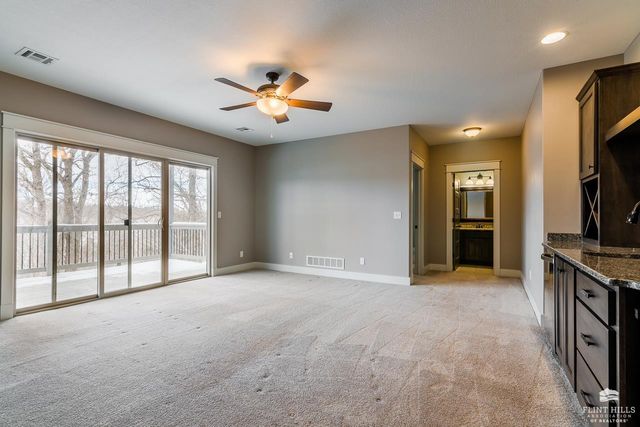 416 Firethorn Ct, Manhattan, KS 66503