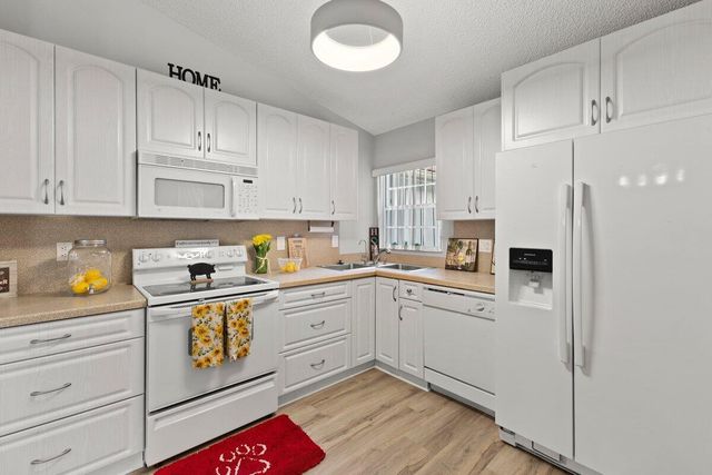 15443 Floral Club Road, Delray Beach, FL 33484