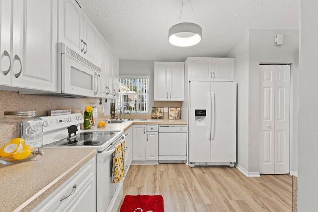 15443 Floral Club Road, Delray Beach, FL 33484