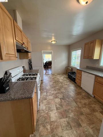2963 62nd, Oakland, CA 94605