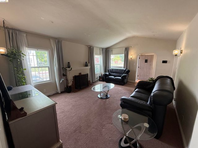 2963 62nd, Oakland, CA 94605