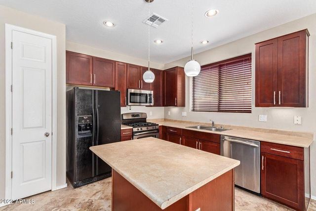 15465 W Glenrosa Avenue, Goodyear, AZ 85395