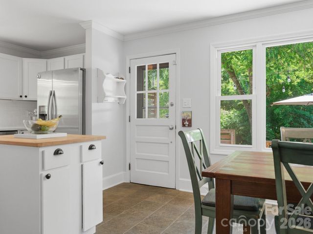 1534 Edgewater Drive, Charlotte, NC 28210