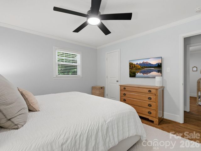 1534 Edgewater Drive, Charlotte, NC 28210