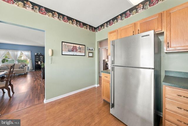 29 LANTERN LN, Columbus, NJ 08022