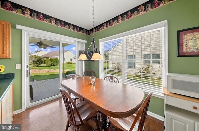 29 LANTERN LN, Columbus, NJ 08022