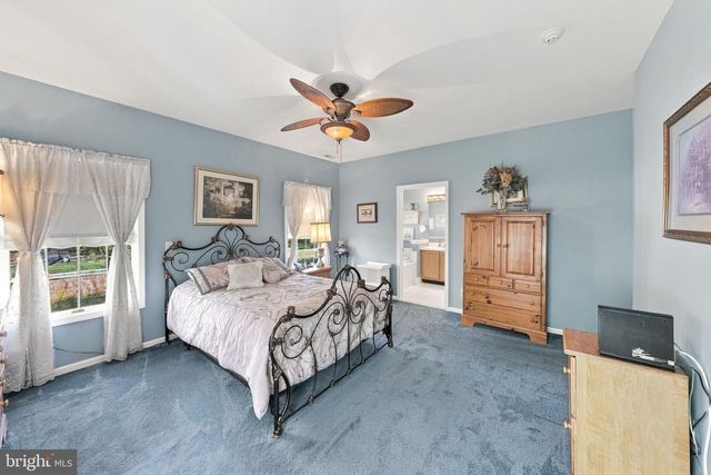29 LANTERN LN, Columbus, NJ 08022