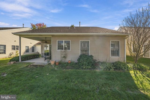 29 LANTERN LN, Columbus, NJ 08022