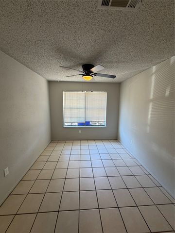 201 S Kenney Street A, Kennedale, TX 76060