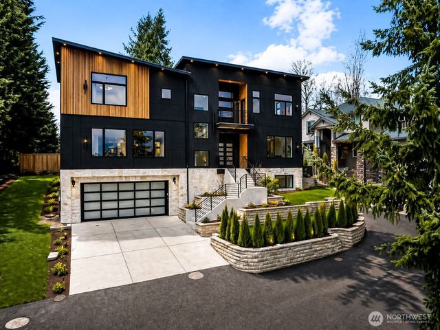 3695 122nd Avenue SE, Bellevue, WA 98006