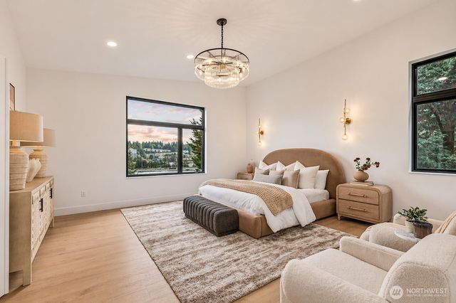 3695 122nd Avenue SE, Bellevue, WA 98006