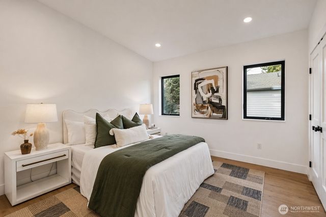 3695 122nd Avenue SE, Bellevue, WA 98006