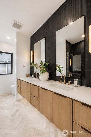3695 122nd Avenue SE, Bellevue, WA 98006