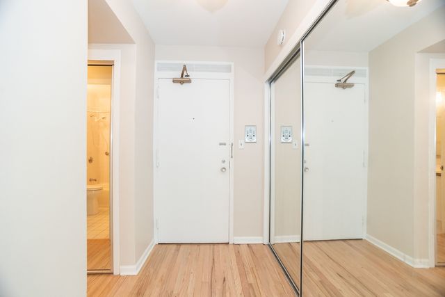 3600 N Lake Shore Drive 523, Chicago, IL 60613