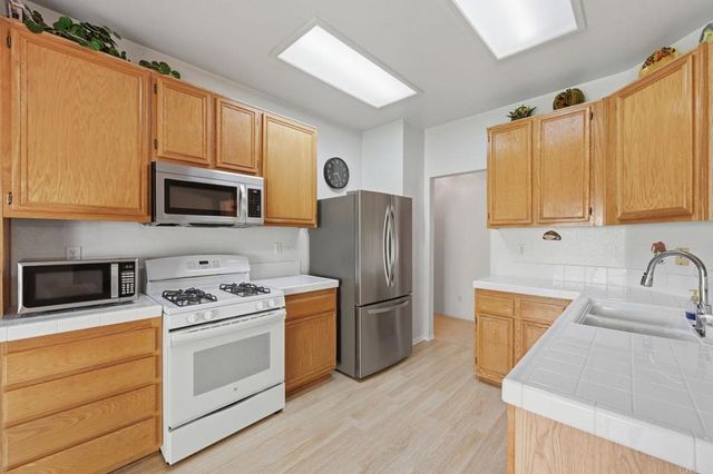33012 Regina Drive, Temecula, CA 92592