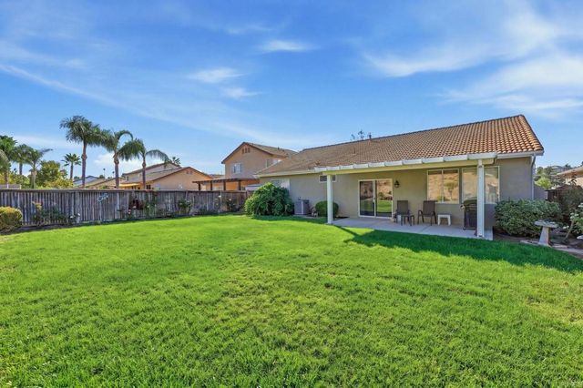 33012 Regina Drive, Temecula, CA 92592