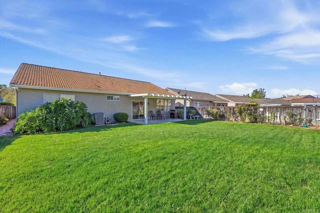 33012 Regina Drive, Temecula, CA 92592