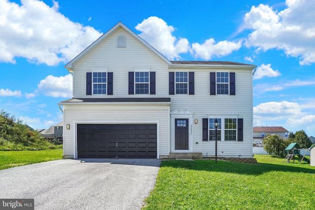 3232 N KING RICHARDS CT N, York, PA 17408