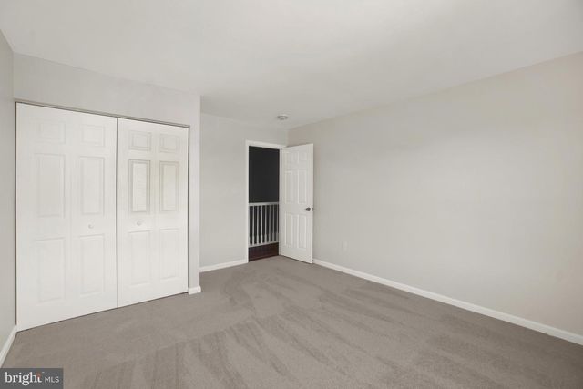 3232 N KING RICHARDS CT N, York, PA 17408
