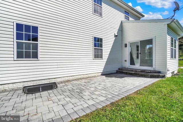 3232 N KING RICHARDS CT N, York, PA 17408