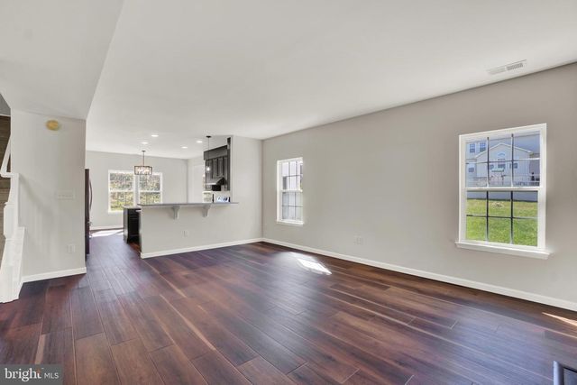 3232 N KING RICHARDS CT N, York, PA 17408