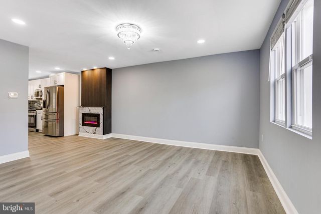 3633 E THOMPSON ST, Philadelphia, PA 19134