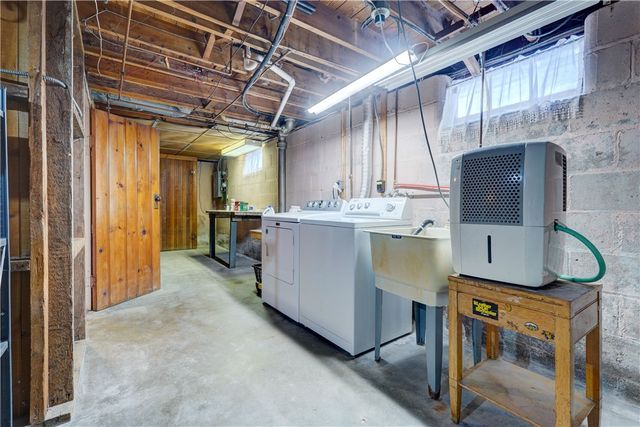 63 Dorothy Avenue, Rochester, NY 14615