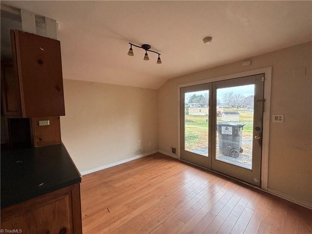 101 Hemlock Court, King, NC 27021