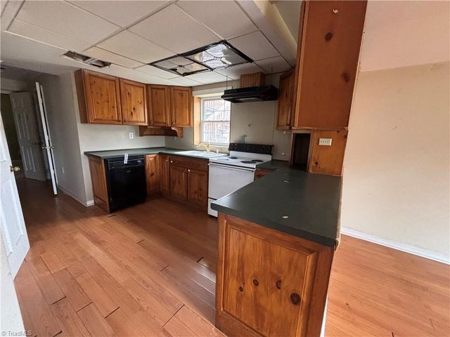 101 Hemlock Court, King, NC 27021