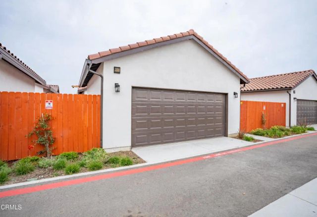 1135 W 2nd Street, Oxnard, CA 93030