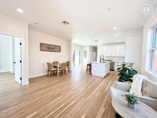 1135 W 2nd Street, Oxnard, CA 93030