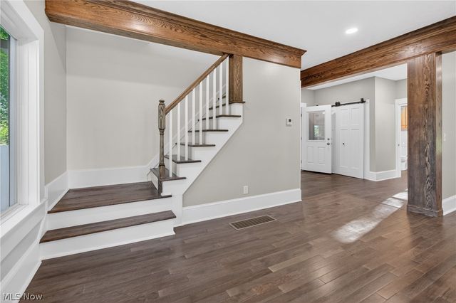 9865 Tallmadge Road, Diamond, OH 44412