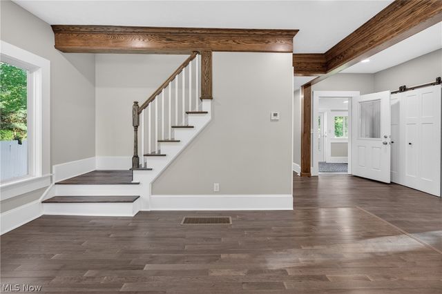 9865 Tallmadge Road, Diamond, OH 44412