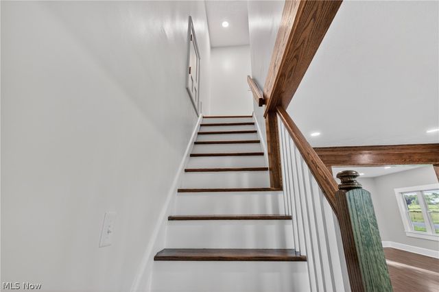 9865 Tallmadge Road, Diamond, OH 44412