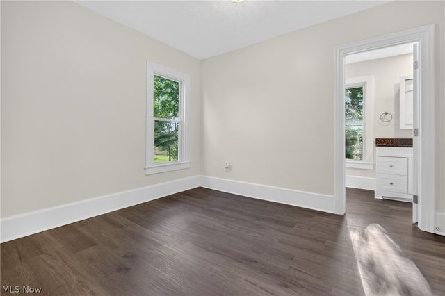 9865 Tallmadge Road, Diamond, OH 44412