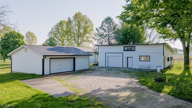 9865 Tallmadge Road, Diamond, OH 44412