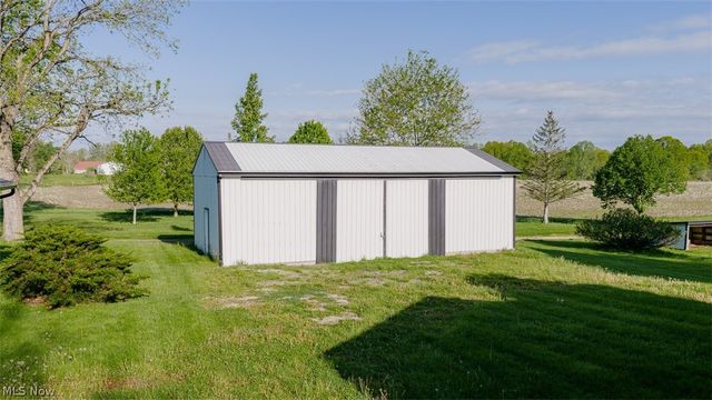 9865 Tallmadge Road, Diamond, OH 44412
