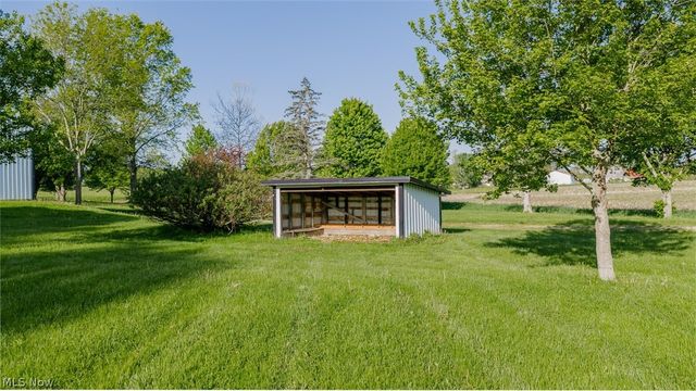 9865 Tallmadge Road, Diamond, OH 44412