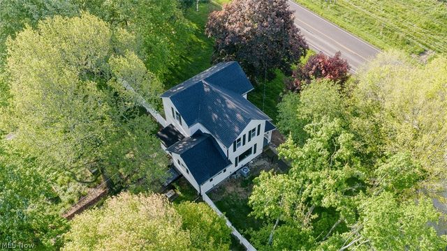 9865 Tallmadge Road, Diamond, OH 44412