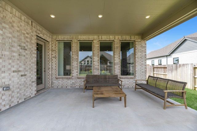 4914 Dickens Landing Drive, League City, TX 77573