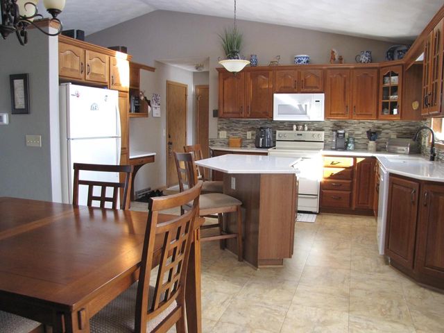 2338 E Pine Tree Court, Milton, WI 53563