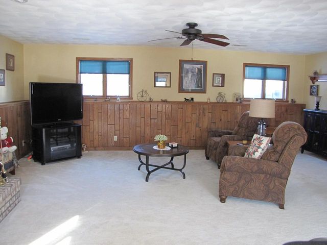 2338 E Pine Tree Court, Milton, WI 53563