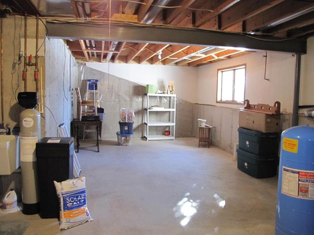 2338 E Pine Tree Court, Milton, WI 53563