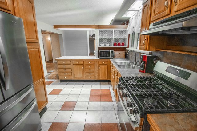 535 WRIGHT Street, Corry, PA 16407