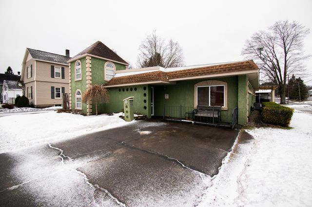 535 WRIGHT Street, Corry, PA 16407