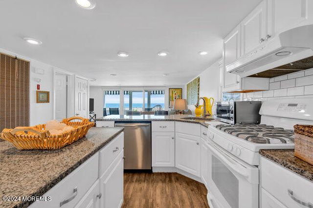 157 Beach Front, Manasquan, NJ 08736